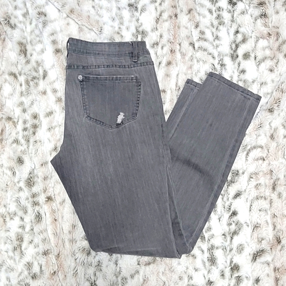 Woman's Metaphor Gray Straight Leg Jeans Classic Style